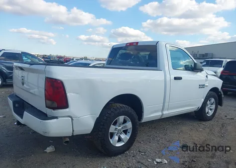 2016 Ram 1500 Tradesman из США, поврежденный, VIN 3C6JR6AT0GG331339